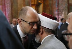 Арсений Яценюк