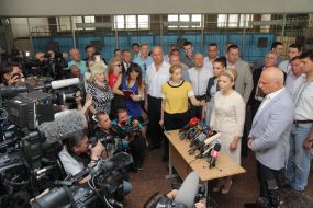 Yuliya Timoshenko, Yevgeniya Timoshenko and Aleksandr Timoshenko