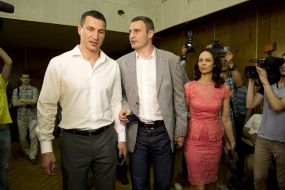 Vitaliy. Nataliya and Vladimir Klichko