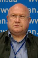Исхан Шенер