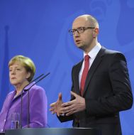 Arseniy Yatsenyuk and Angela Merkel