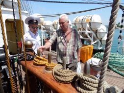 Члены экипажа парусного судна "Седов"