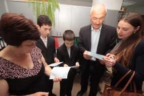 Видача поліса обов'язкового медичного страхування