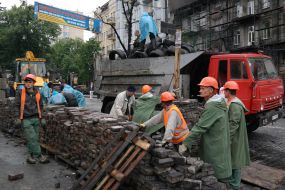 Cleaning of the streets Hrushevskoho