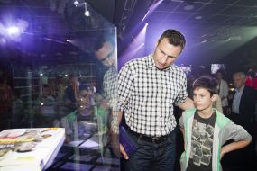 Vitaliy Klichko at the exhibition opening ceremony