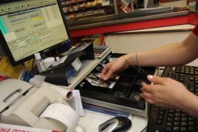 Рублі в касовому апараті