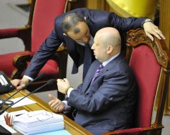 Andrey Kozhemyakin and Aleksandr Turchinov 