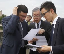 Aakata Toichi and Vladimir Groysman