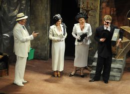 A scene from "My profession - Signor high society"