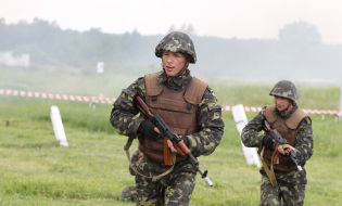 Военнослужащие во время учений