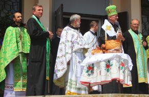 Священнослужители