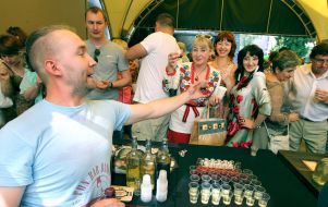 Contest of liqueurs