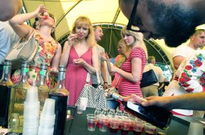 Contest of liqueurs