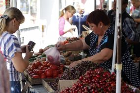 Trading on the market Lukyanovsky