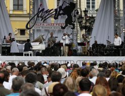 Eddie Allen and Frank Fontaine