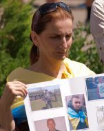 People during the mourning rally