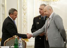 Андрей Дещица, Михаил Коваль и Александр Турчинов