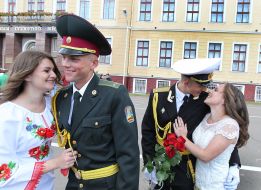 Graduates of the Academy of Land Forces