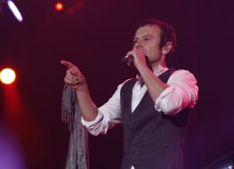 Svyatoslav Vakarchuk