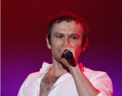 Svyatoslav Vakarchuk