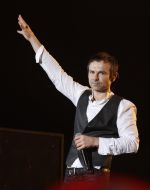 Svyatoslav Vakarchuk