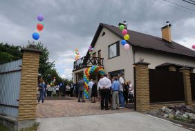 Family Peregud during the opening of the children's homes of family type