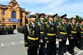 Graduates of the Military Academy and the Academy of the Navy