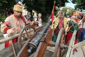 Участники "Парада военно-исторических реконструкций"