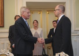 Carl Bildt and Arseniy Yatseniuk