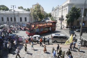 Action relatively obligations on foreign currency loans