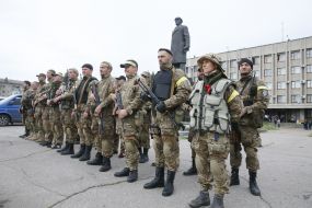 Ukrainian servicemen in Slavyansk
