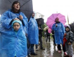 Участники акции протеста