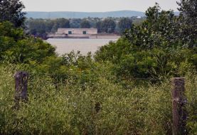 The construction site of a ferry across the Dunay
