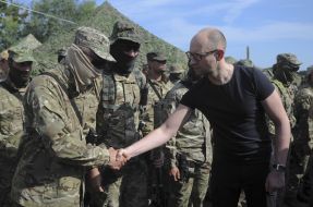 Arseniy Yatsenyuk at the base camp of the National Guard