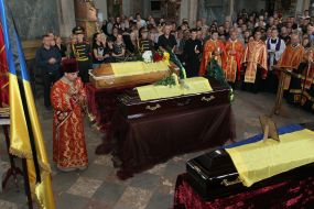 Церемонія прощання із загиблими під Зеленопіллям військовими