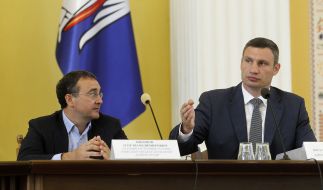 Vitaliy Klitschko and Igor Nikonov