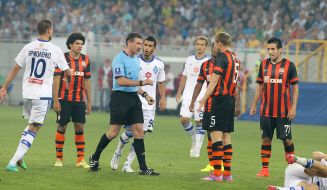 Playing moment of the match