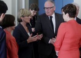Franciscus Timmermans and Julie Bishop