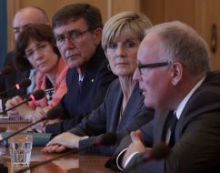 Franciscus Timmermans and Julie Bishop