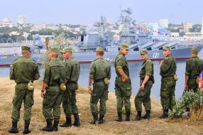 Russian soldiers