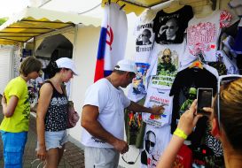 T-shirts with the image of Vladimir Putin