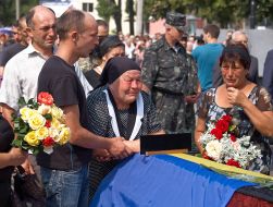 Церемония прощания с погибшим военнослужащим