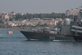 Репетиция парада кораблей ко Дня ВМФ России