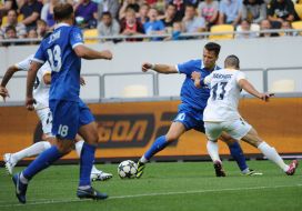 Игровой момент матча