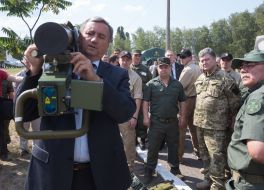 Петро Порошенко відвідав навчальний центр Нацгвардії