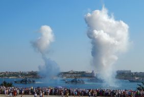 Free performances of warships