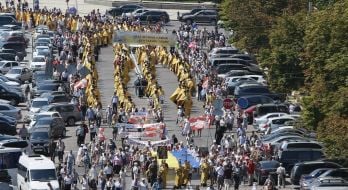 Religious procession in Kiev