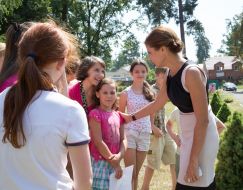 Marina Poroshenko with children