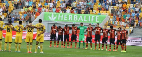 Players of FC "Shakhtar" and FC "Metalist"