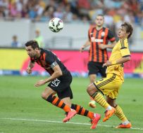 Darijo Srna and Pavel Rebenok